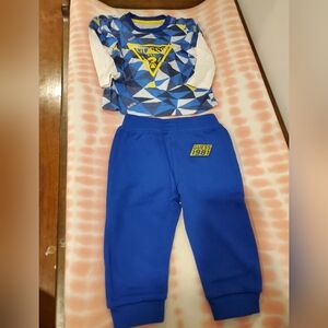 GUESS 6-9 Month Kids Royal Blue Joggers & Shirt Set